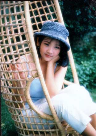 dewi.jpg